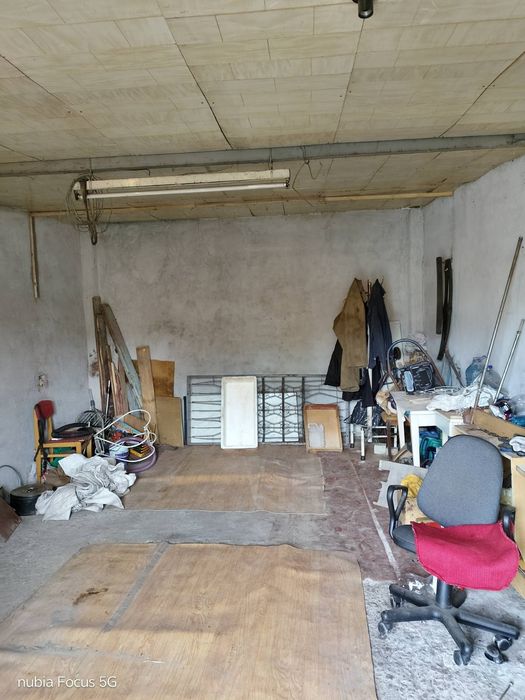 Гараж кирпичный.