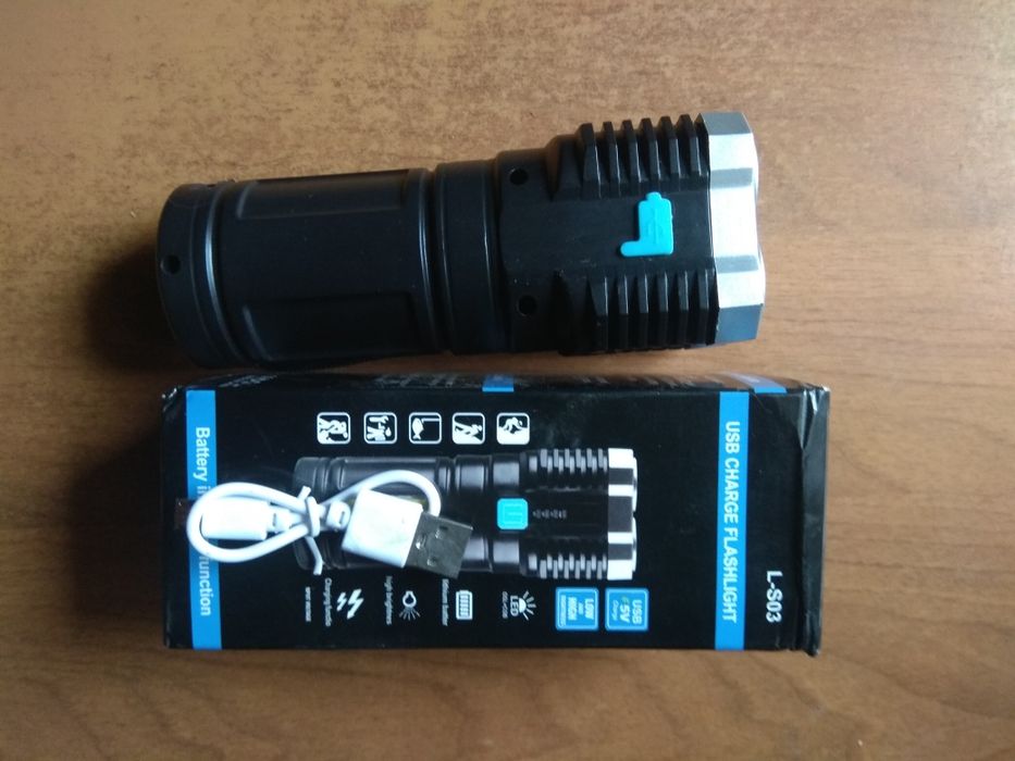 Фонарик мощный светодиодный