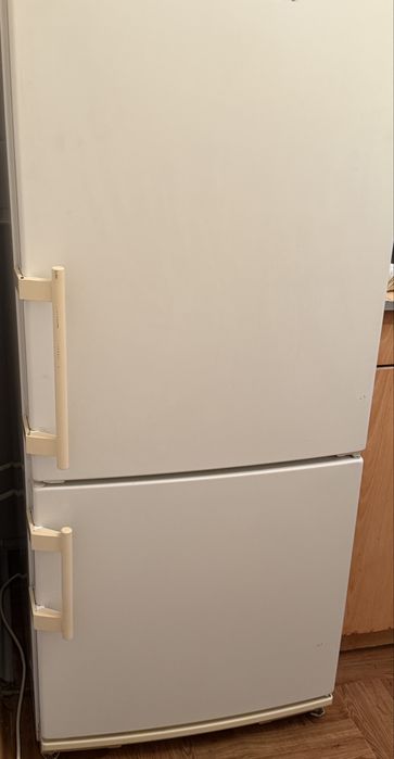 Холодильник Liebherr