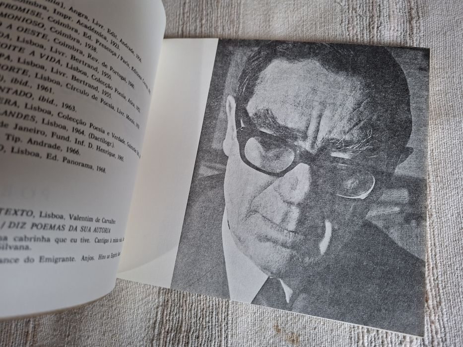 Poesia primeira edição de Vitorino Nemésio