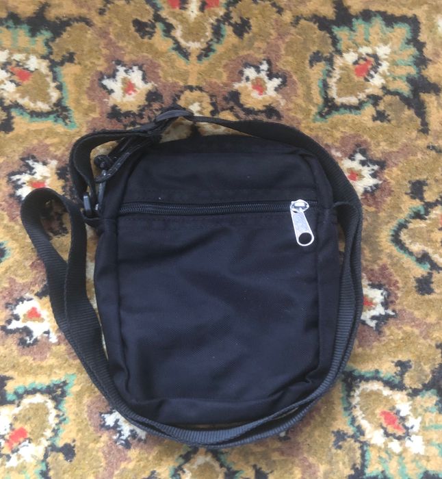 Продам месенджер (сумку) Eastpak