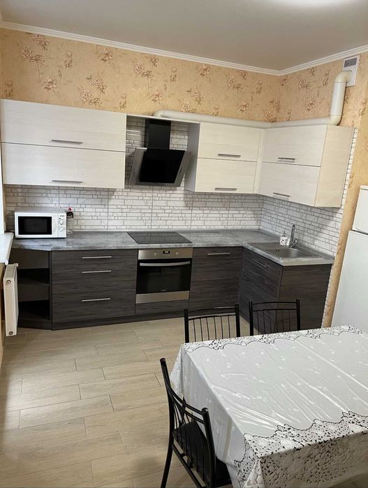 1-кімнатна квартира в ЖК Альтаїр, ремонт, меблі, техніка