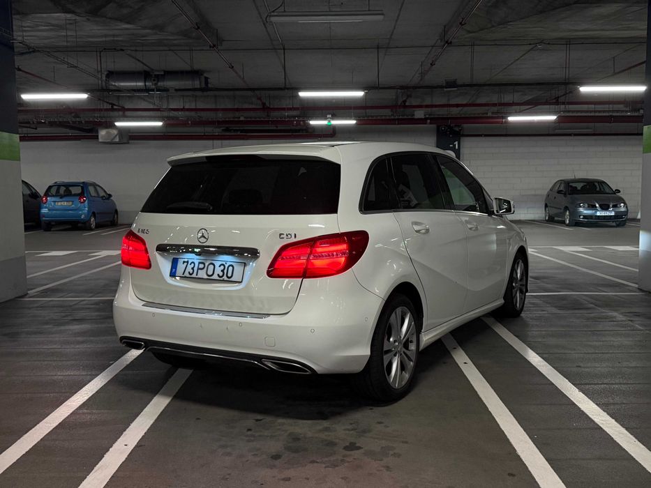 Mercedes-Benz B 180d 2015