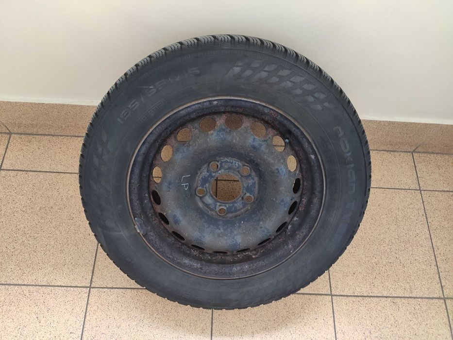 Koła felgi opony zimowe 195/65R15 5x114,3 Nokian 4 sztuki