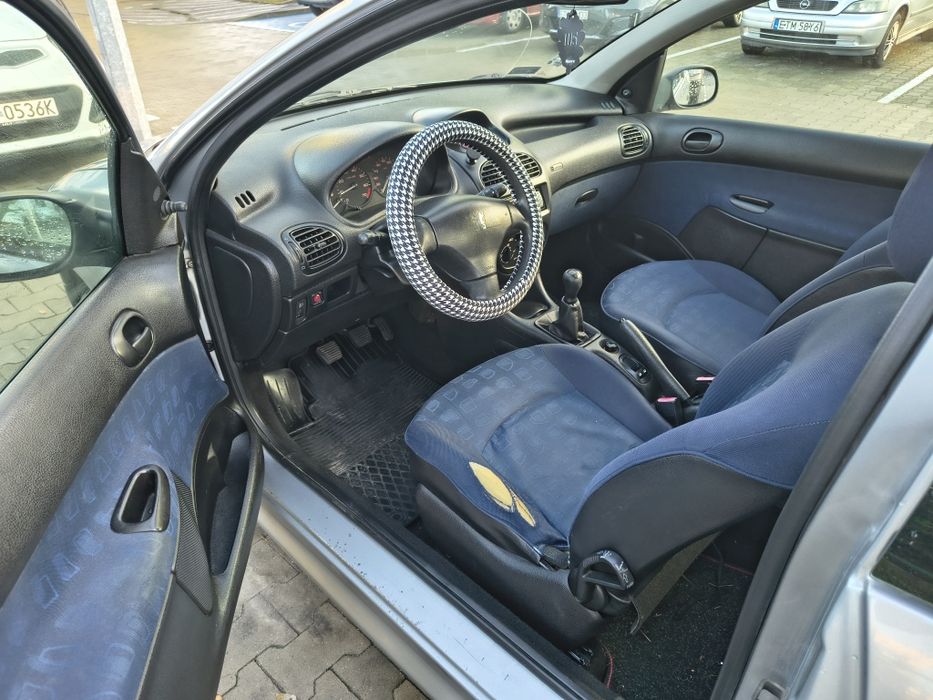 Peugeot 206 1.2 benzyna
