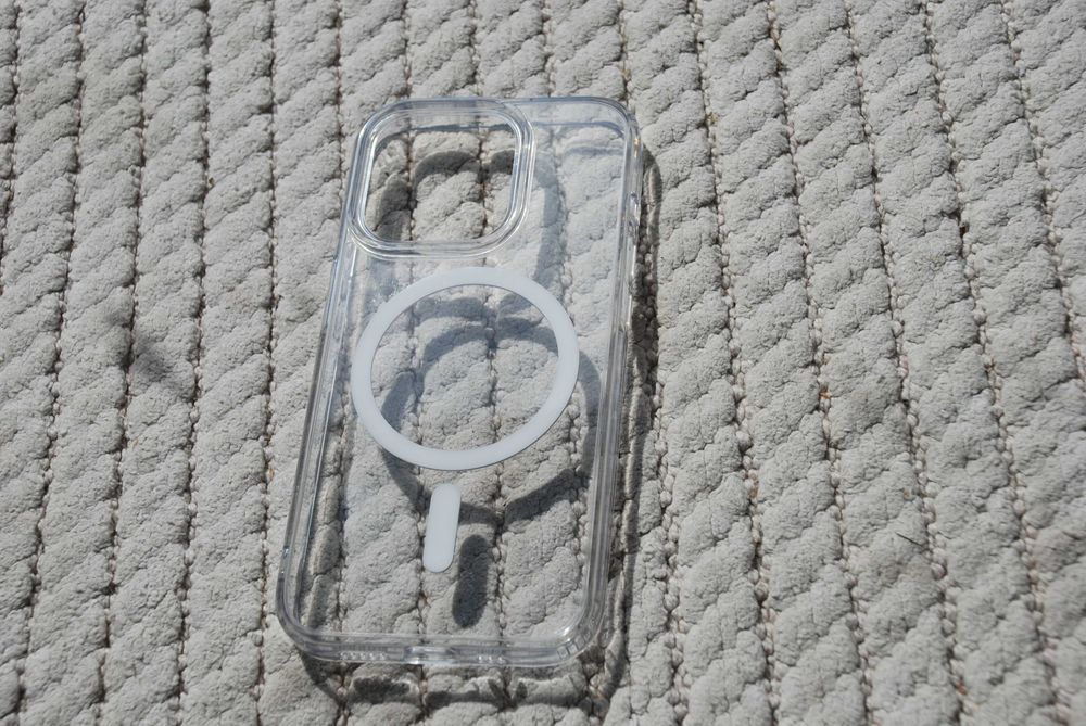 Etui MagSafe do iPhone’a 15 Apple