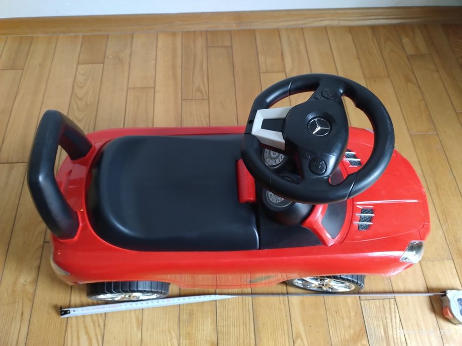Jeździk dziecięcy Mercedes