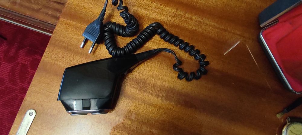 Электрическая бритва