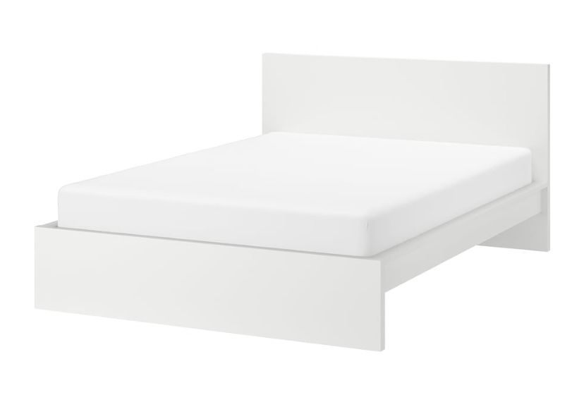 Cama em otimo estado com estrado incluido