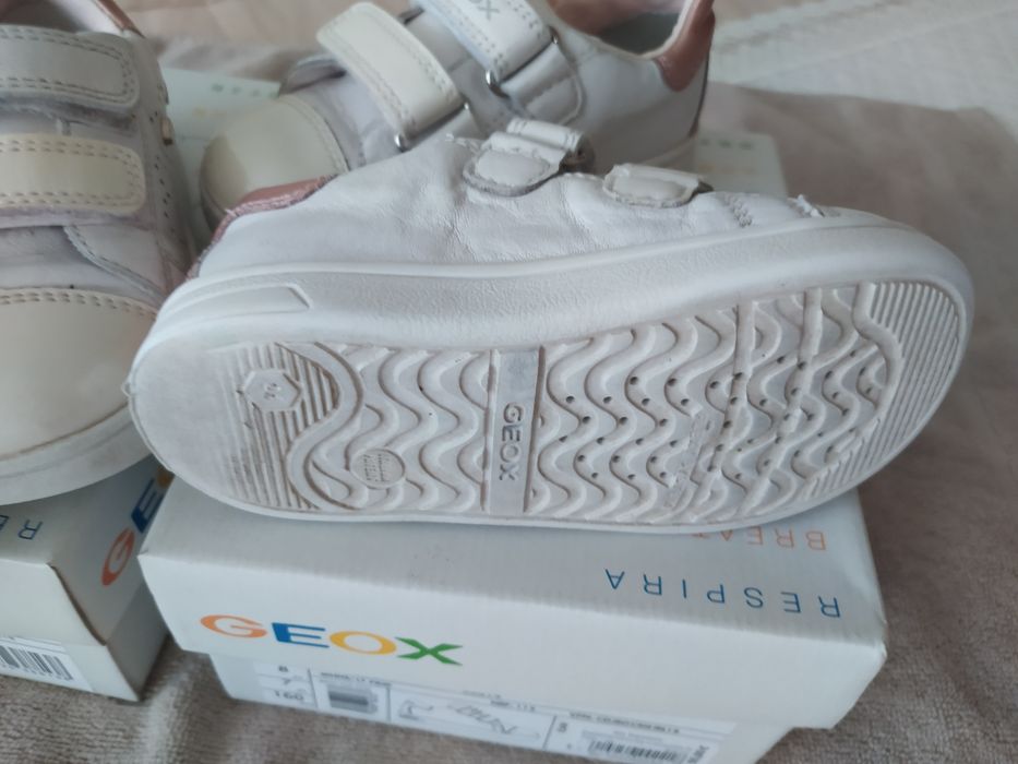 Ténis geox tam. 24 gémeas