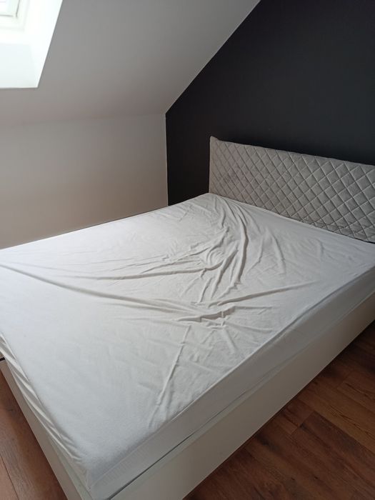 Łóżko z pojemnikiem  160x200