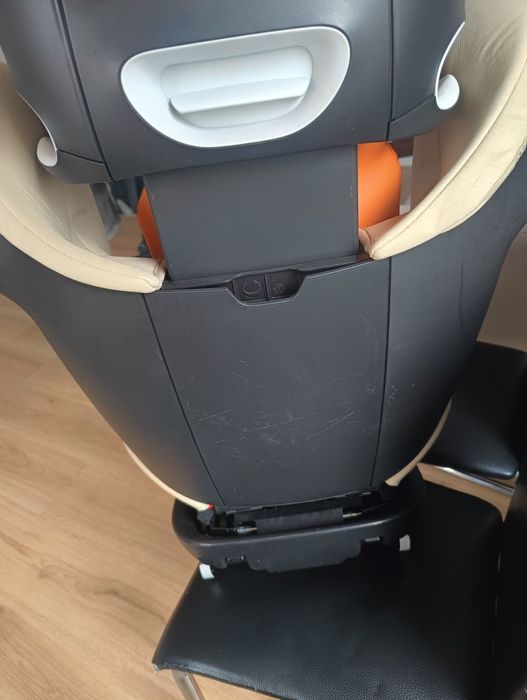 Автокрісло - бустер Cybex дуже надійна модель