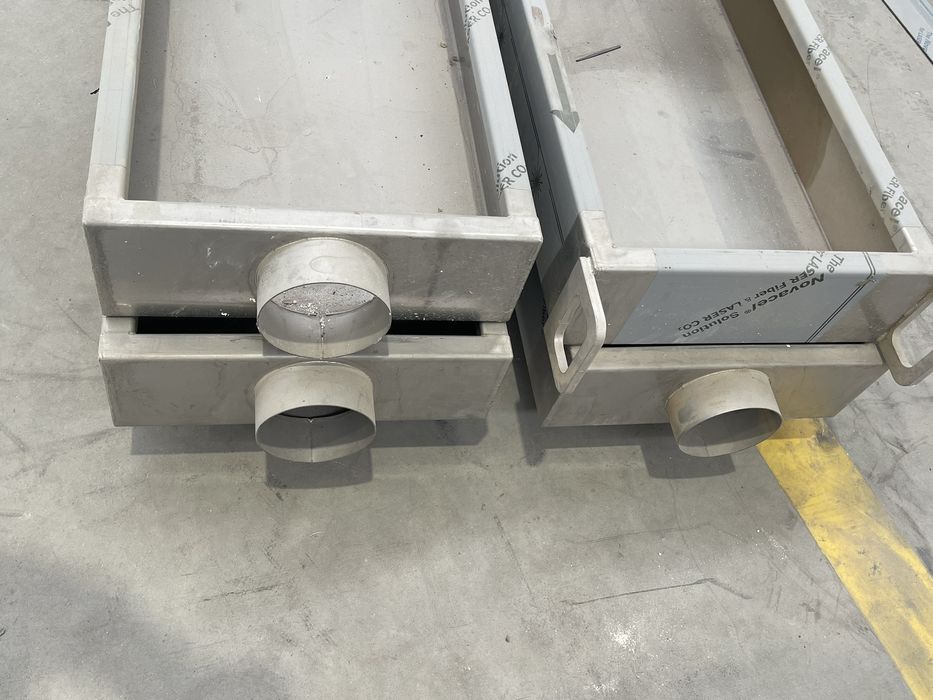 Caleiras / Tabuleiros Industriais Inox 2,30m – 4 Unidades