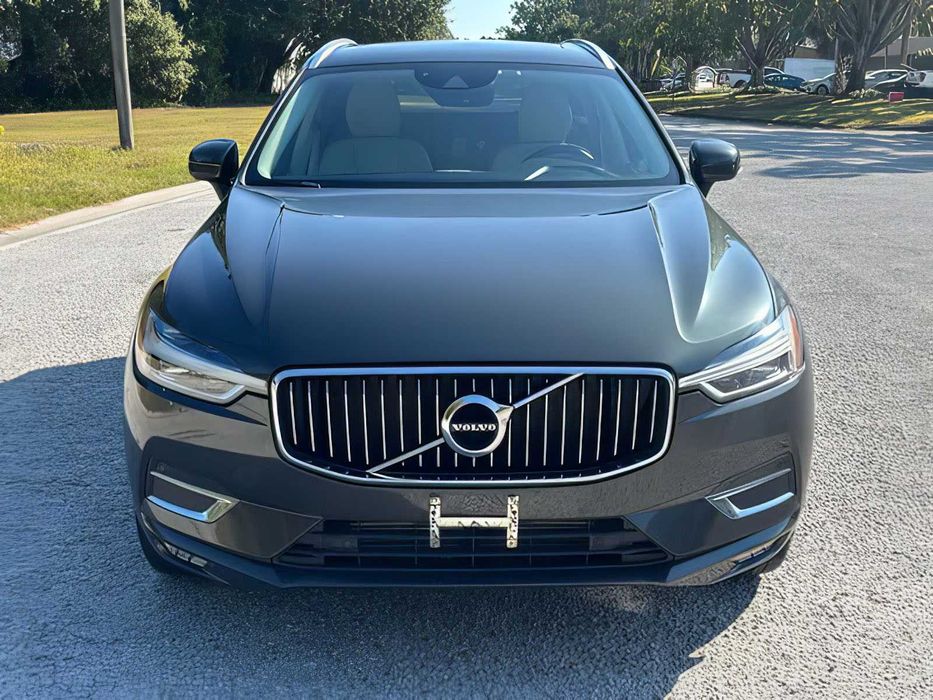 Volvo XC60      2020
