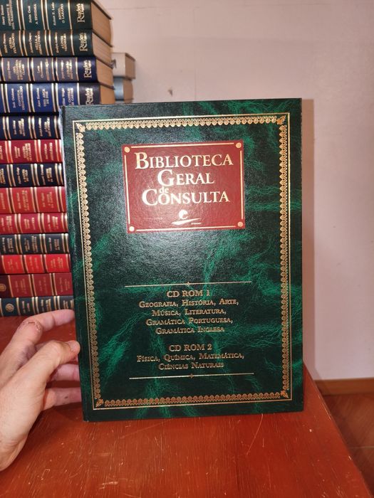 Enciclopédia "Biblioteca Geral de Consulta"