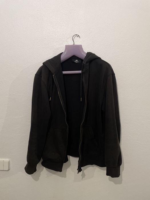 Casaco preto H&M com fecho