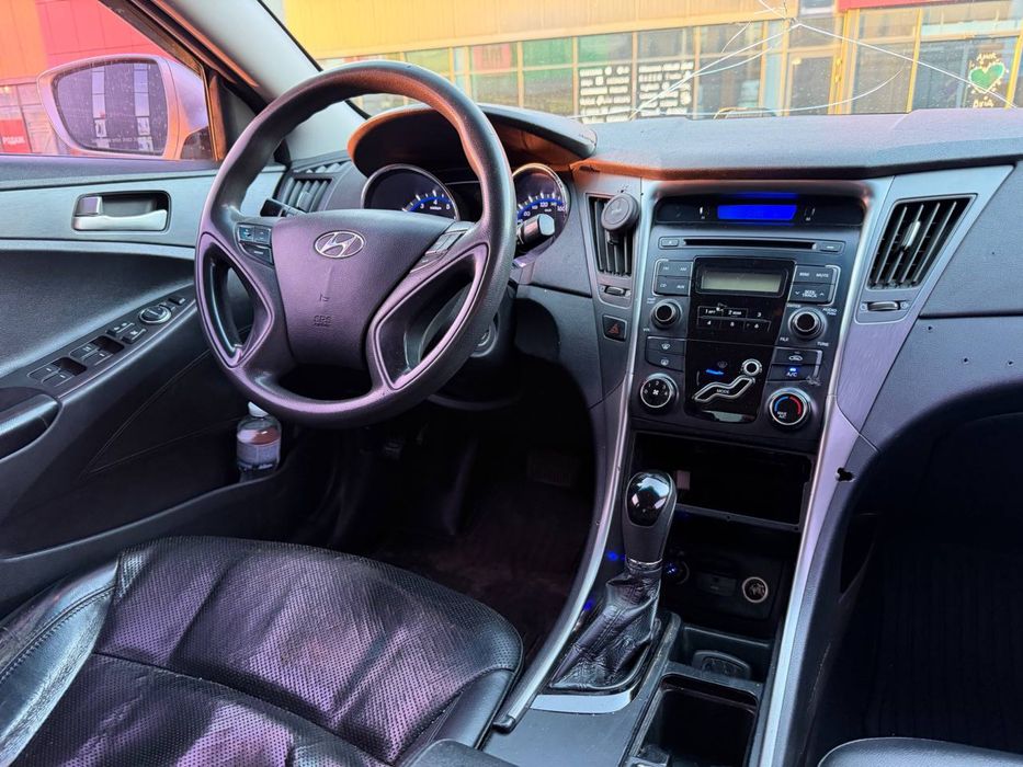 Hyundai Sonata 2012 lpi