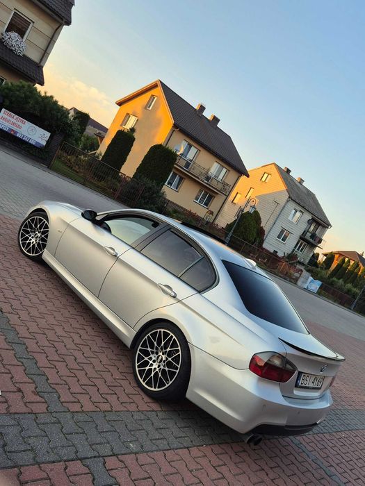 Sprzedam bmw e90 330i