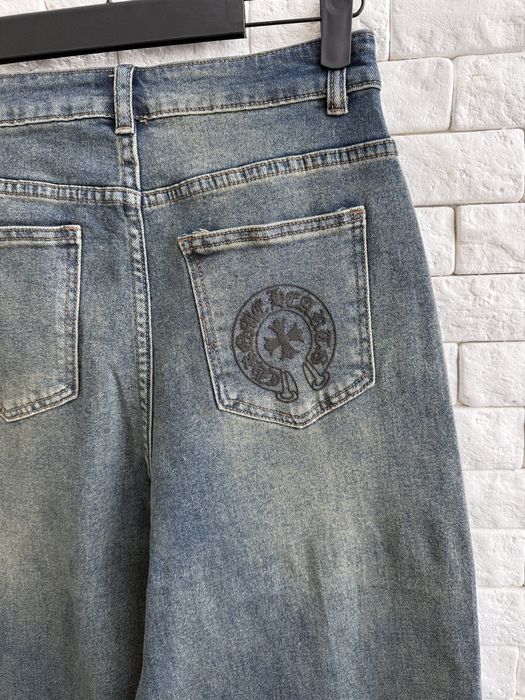 Стильні жіночі весняні джинси. Жіночі джинси палаццо. Широкі джинси