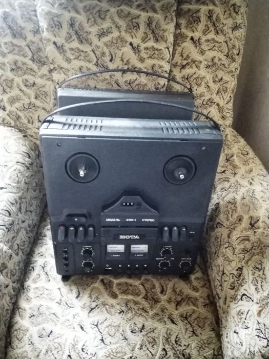 Продам катушечный магнитофон нота