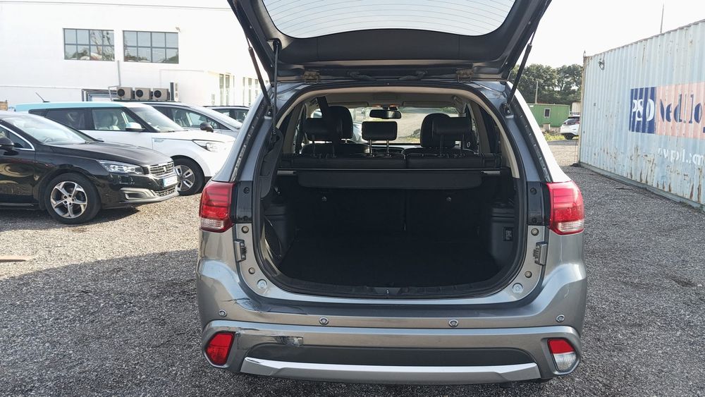 Mitsubishi Outlander 2.4 PHVI Híbrido Elétrico