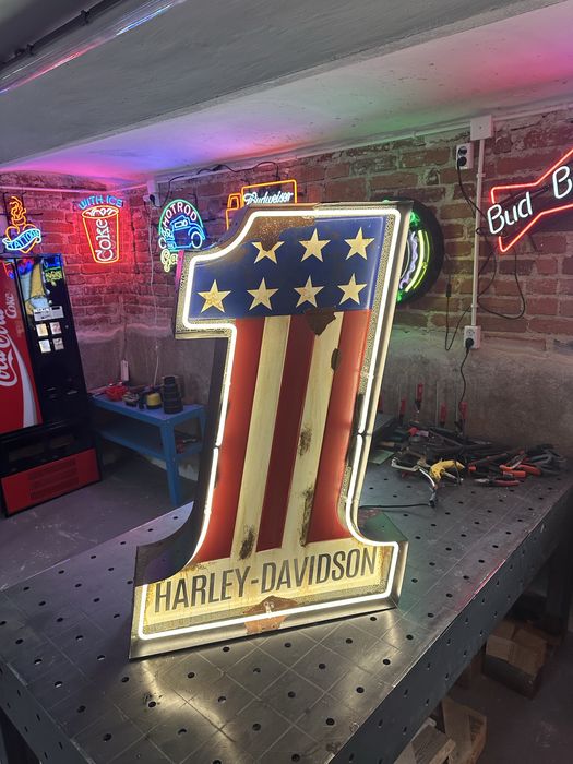 Neon Harley Davidson duża reklama szyld