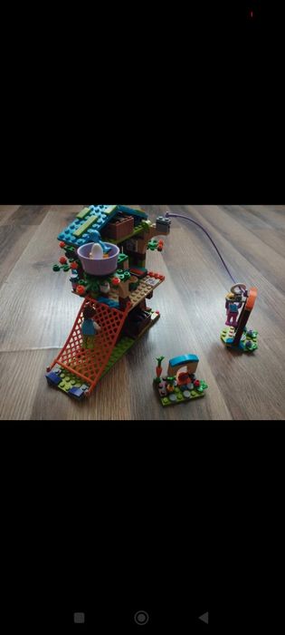 Domek na drzewie LEGO