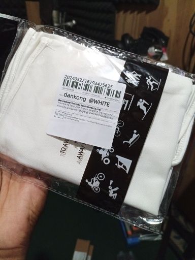 Балаклава нова біла .