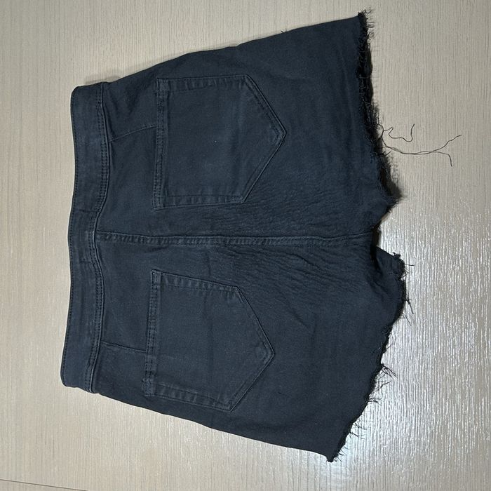 Rozmiar S/ 36 wygodne czarne spodenki z Bershki