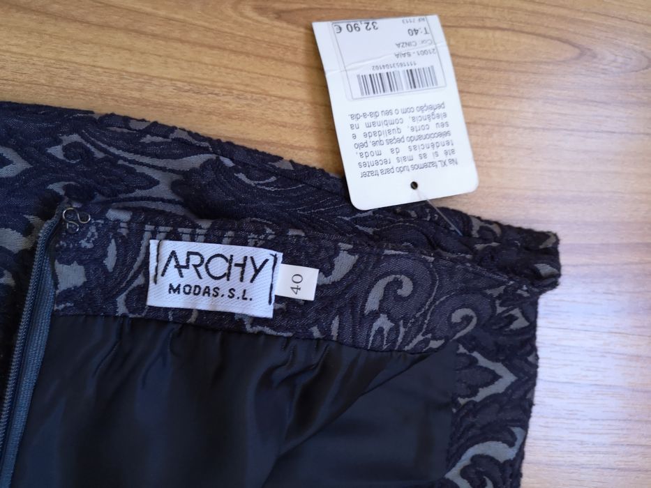 Saia nova, tecido jacquard, Archy, 40
