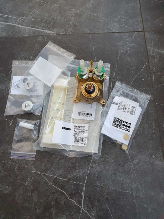 Термостатичний змішувач прихованого монтажу Hansgrohe ShowerSelect