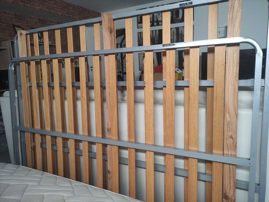 Estrado cama 183cm × 118 cm