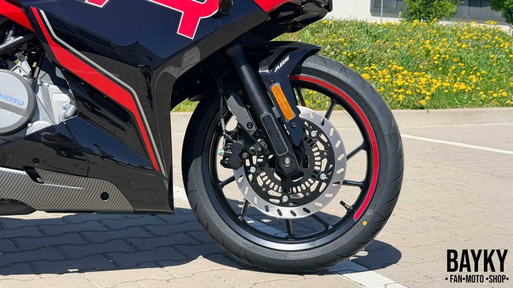 Мотоцикл CFMOTO 250SR Lite