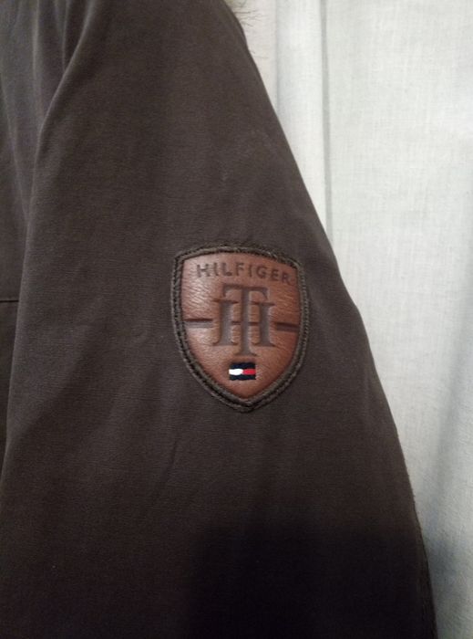 Оригинал Tommy Hilfiger пуховик куртка, S