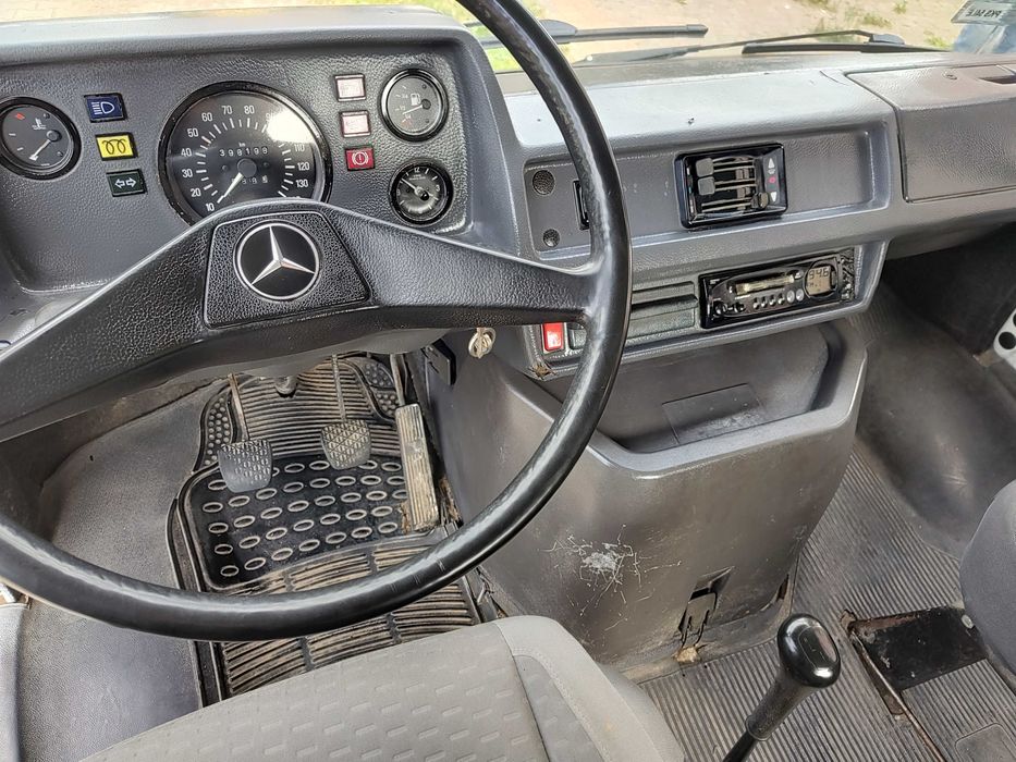 MERCEDES- Benz 408 D Doka