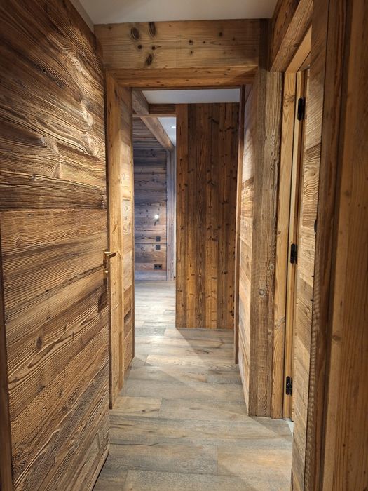 Stare deski na ścianę z rozbiórki stodoły nie postarzane pióro wpust