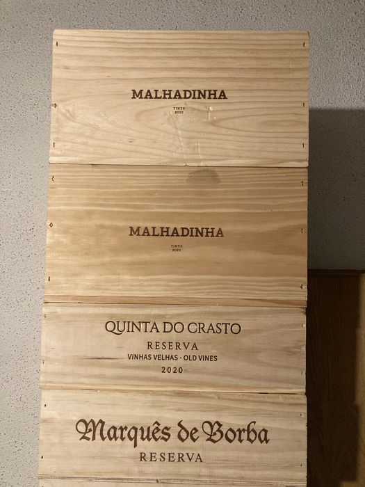 Caixas de vinho e tampos decorativos