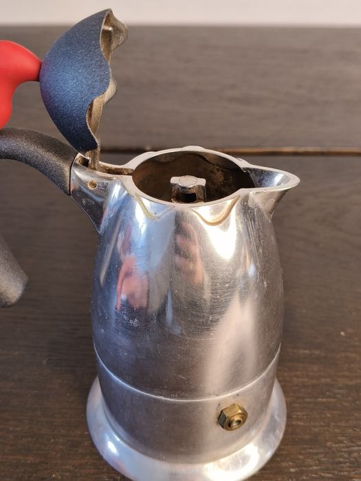 Vintage kawiarka Bugatti na jedną filiżankę ⁷⁰