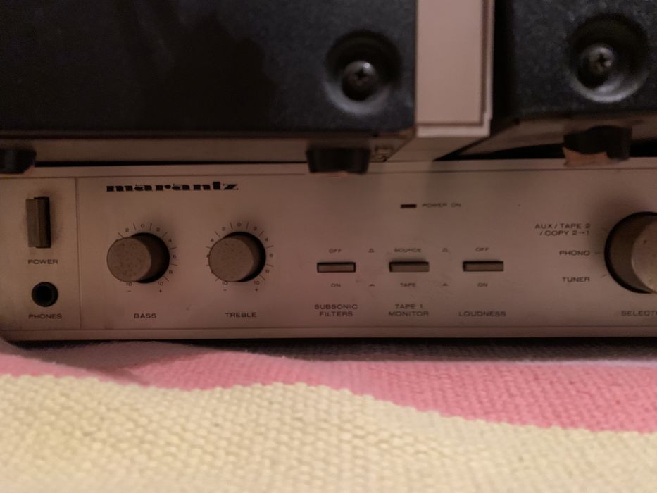 Sistema som MARANTZ (com gira-discos)