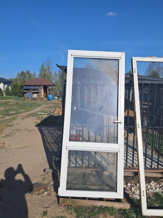 Okno balkonowe plastikowe