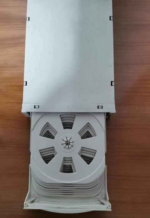 Caixa para CDs e DVDs