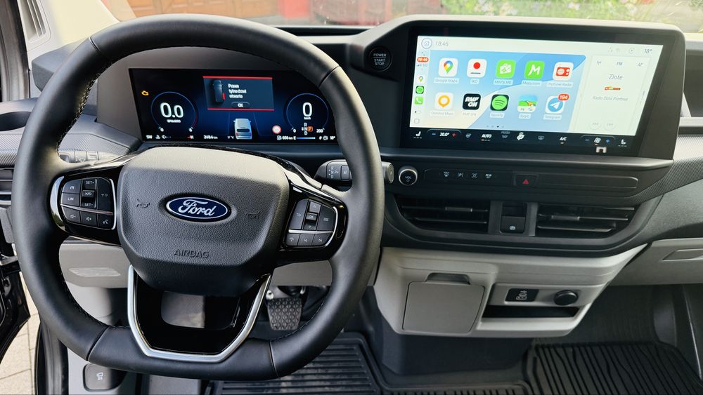 Wynajem busów FORD Custom 2.0L Ecoblue 2025r. automat. 9 osobowy, LED