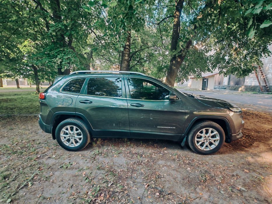 Jeep Cherokee KL  4*4   latitude 2016  ТЕРМІНОВИЙ ПРОДАЖ
