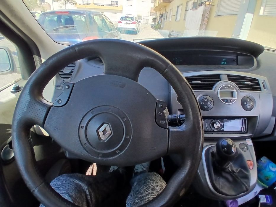 Vende se renault scenic