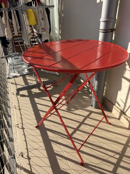 Mesa e cadeiras exterior