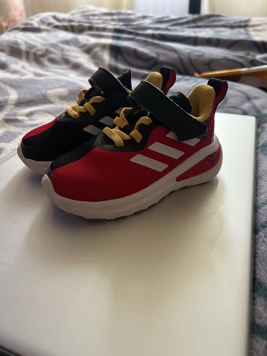 Кросівки Adidas disney mickey 21 розмір