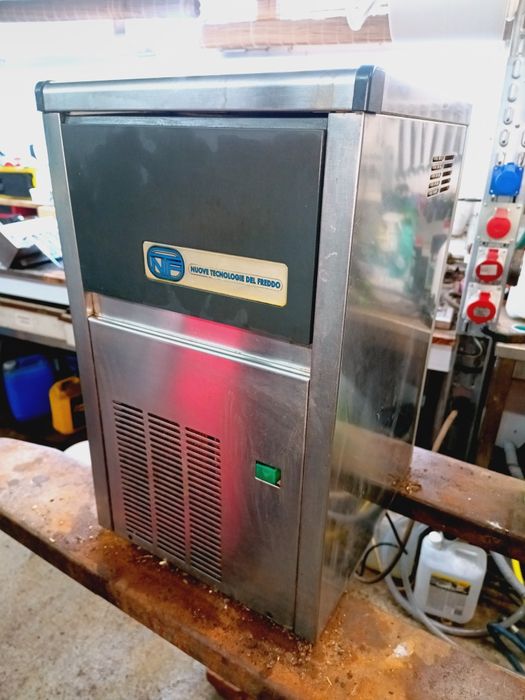 Máquina de gelo 20 k