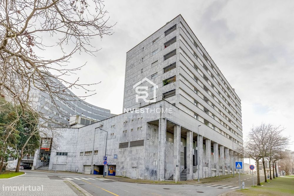 Apartamento T2 | Renovado | Centro da Maia | Lug Garagem