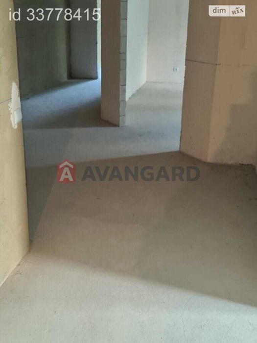 Продам квартиру Академіка Ющенка 5