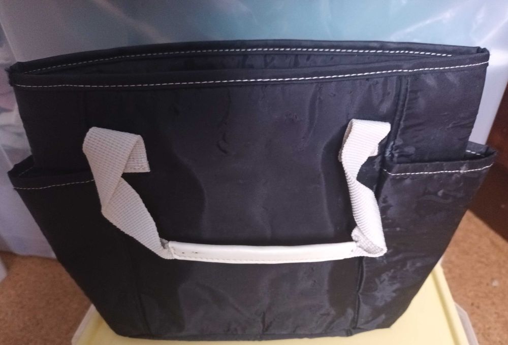 Bolsa / necessaire preta - Elle